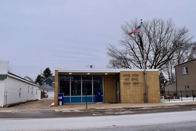 The post office in Kirkland, Illinois