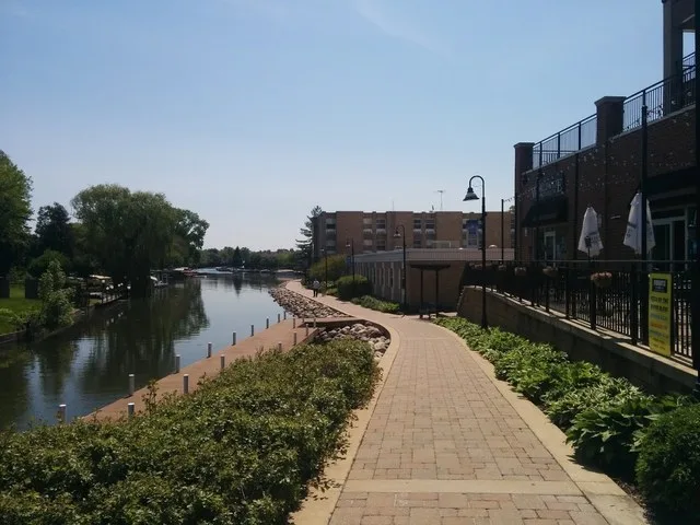 Picture of the McHenry Riverwalk looking east from Green Street.