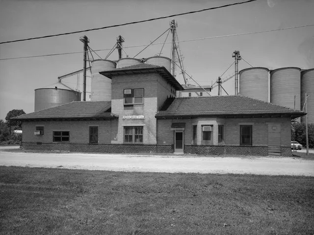 Illinois Traction System , Minooka Passenger Station, Minooka , Grundy County, IL . South facade of station looking northwest.