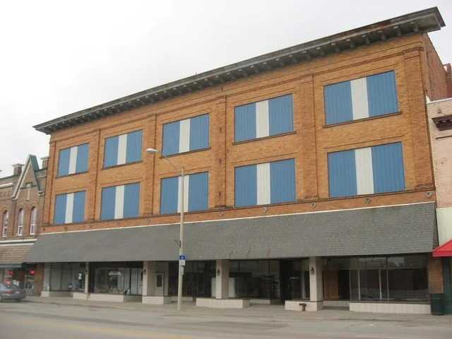 Front of the E.B. Colwell and Company Department Store , located at 208 S. Main Street in Monmouth , Illinois , United States . Built in 1904, it is listed on the National Registe...