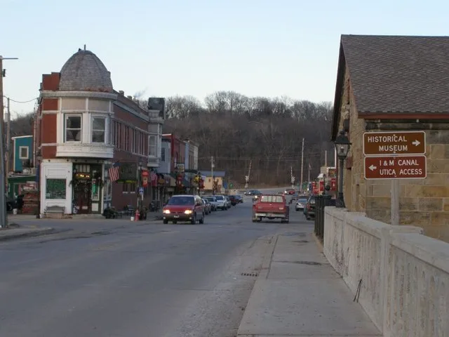 Utica : Mill Street over the Illinois and Michigan Canal at Clark Street ( Illinois Route 178 )