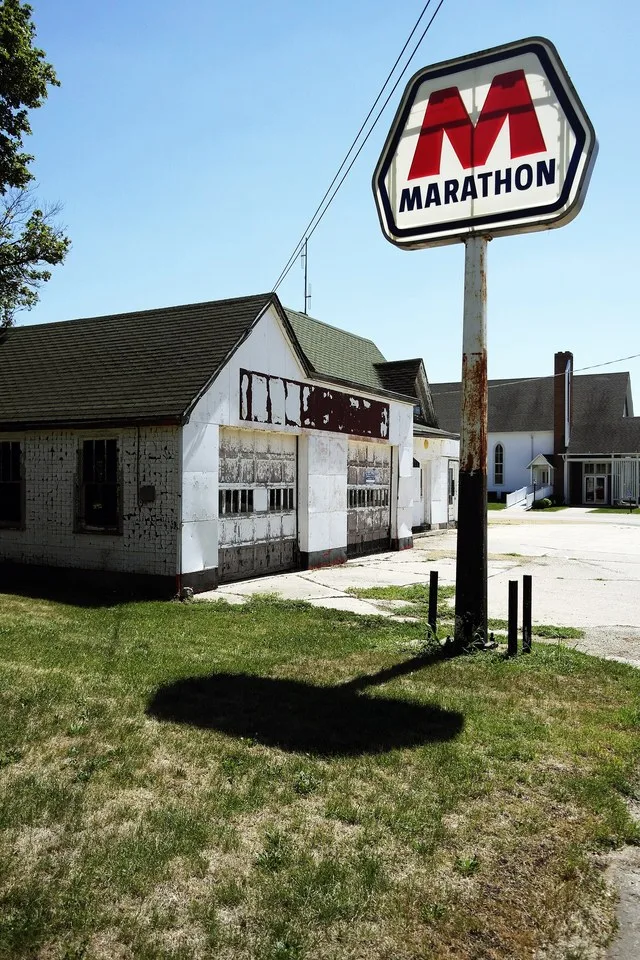 Old Marathon Filling Station, Ohio, Illinois (northeast corner S. Main St. ( IL 26 ) and E. Church St.)