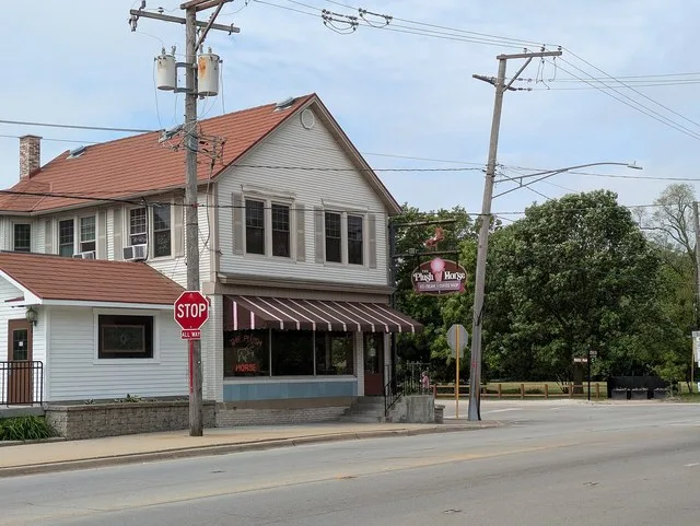 Plush Horse Ice Cream Shop, Palos Park, Illinois