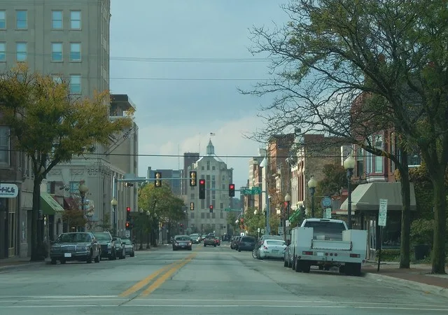 A westward view of the downtown East Street Street corridor is seen from the intersection of E State St and 3rd Street in Rockford, IL