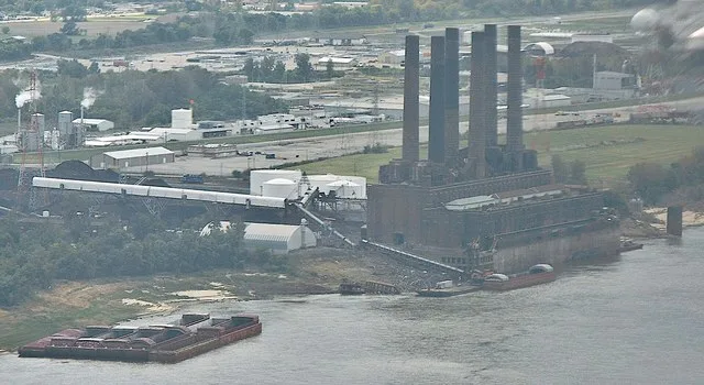 Sauget, IL Coal Power Plant (Cahokia Power Plant)