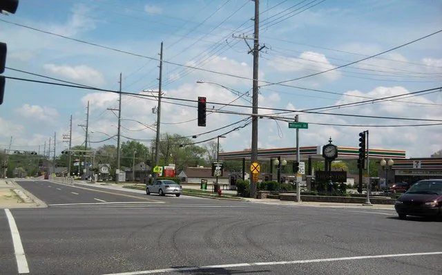 Thornton, Illinois: intersection of Margaret Street and Williams Street, looking east-southeast on Margaret Street towards railroad tracks