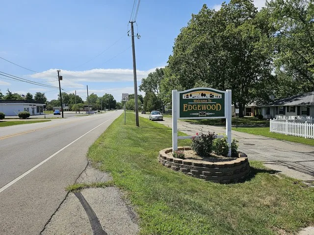 The town of Edgewood, Indiana