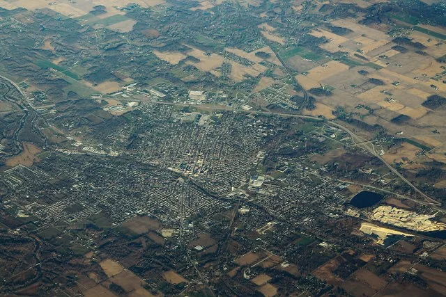 Huntington, Indiana - Aerial (45574994405).jpg
