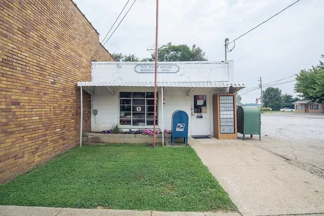 Photo from Small Town Indiana photo survey.