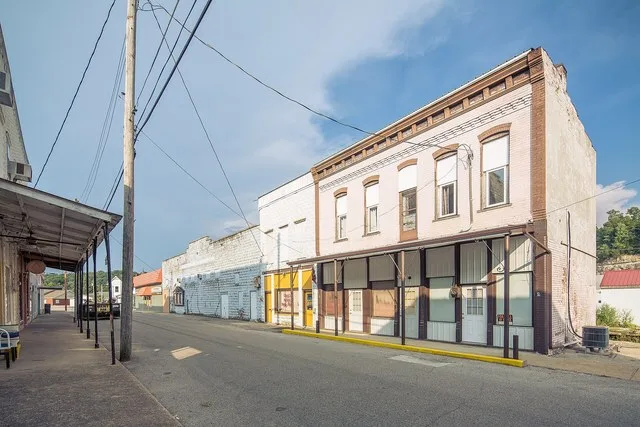 Photo from Small Town Indiana photo survey.