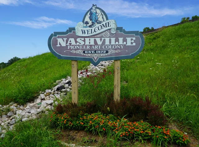 Nashville, Indiana sign.