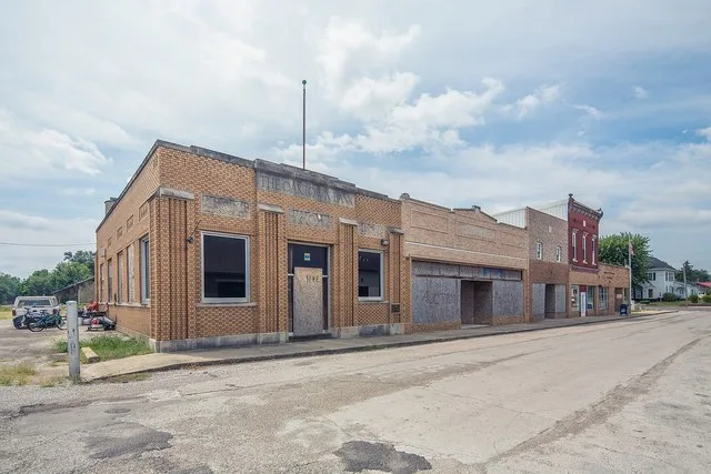 Photo from Small Town Indiana photo survey.