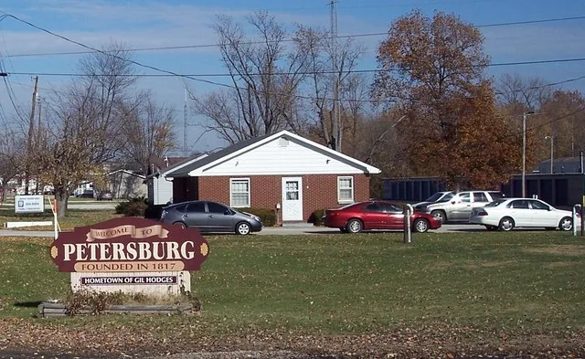 "Welcome to Petersburg" sign in Petersburg, Indiana.