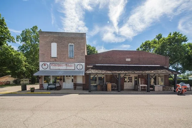Photo from Small Town Indiana photo survey.