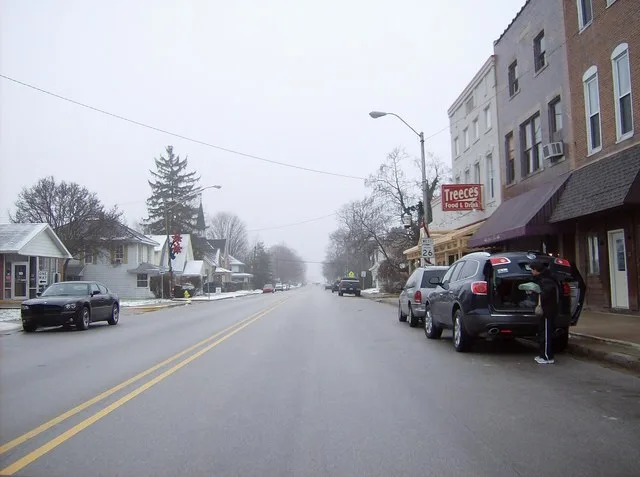 Along West Main Street ( State Road 26 ) in downtown Rossville , a town in northwestern Clinton County , Indiana , United States .
