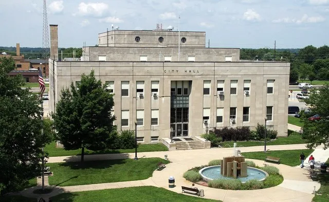 The city hall of Terre Haute, Indiana , photographed from the Vigo County Courthouse . Photo looks west.