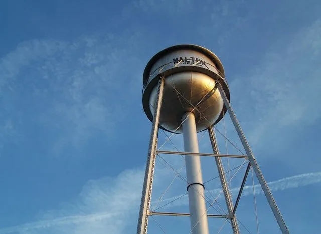 Water tower in Walton, Indiana.