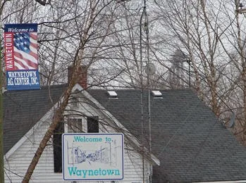 Waynetown, Indiana - sign