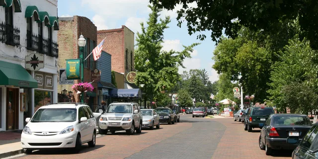 Looking north along Main Street in the town of Zionsville, Indiana .