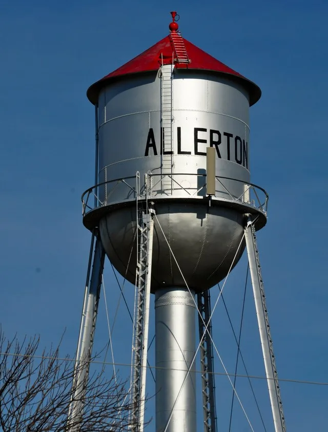 Allerton Iowa water tower