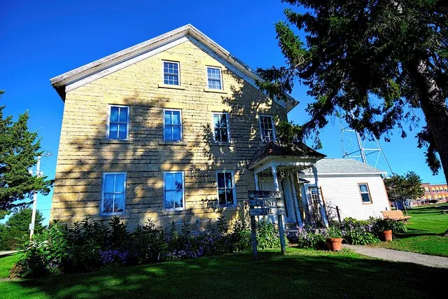 Jackson County Jail, Emmet St. Andrew