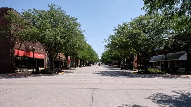 Looking south down Chestnut St.