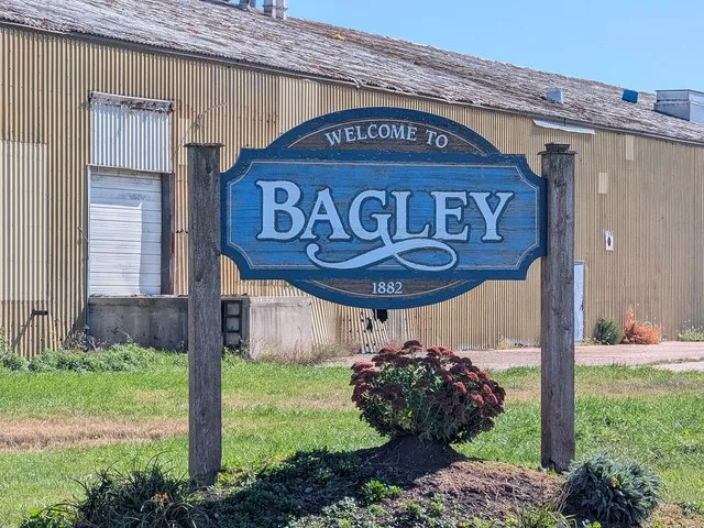 Bagley, Iowa, welcome sign