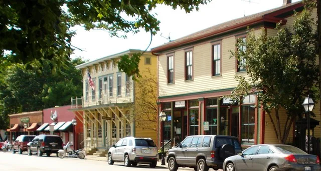 One of Davenport's oldest neighborhoods, the Village of East Davenport is full of small specialty shops and was used as parade grounds for Civil War soldiers from Camp McClellan.