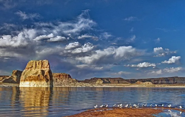 Lone Rock, Wahweap Bay, Glen Canyon National Recreation Area, Near Page, Arizona12 May, 2012