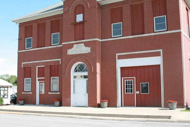 Lowden, Iowa City Hall