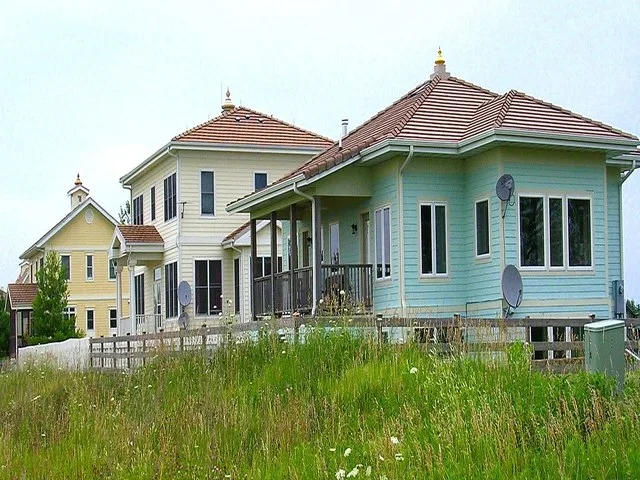 Homes in Maharishi Vedic City, Iowa. Photo taken and submitted by user: Keithbob