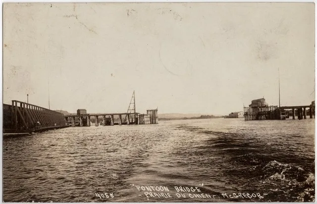 'Pontoon Bridge' Prairie Du Chien - McGregor