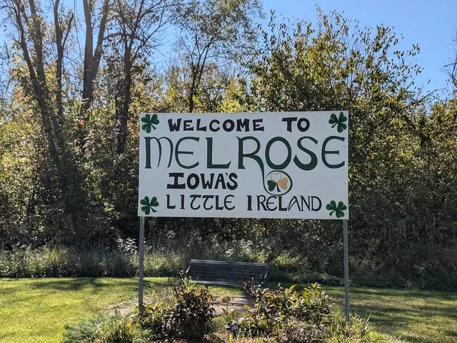 A welcome sign in Melrose, Iowa