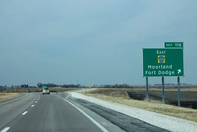 US20 West - Exit 116 - CR-D20 East - Moorland Fort Dodge