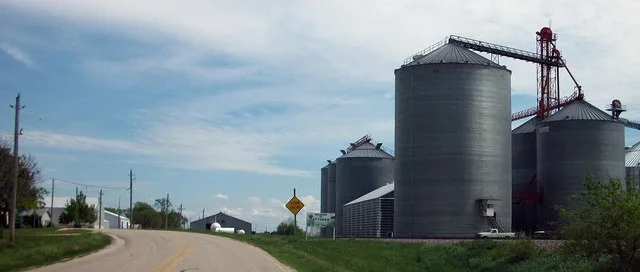 Ottosen elevator in Ottosen, Iowa. It is viewed facing south.