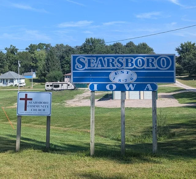 The welcome sign in Searsboro Iowa