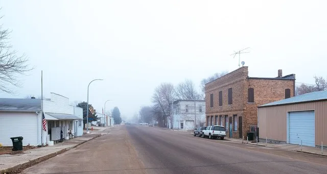 Hickory Street looking north from south of Jackson Street