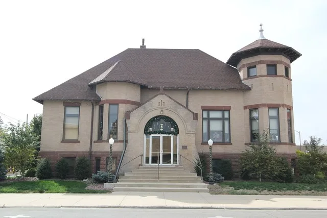 This is the former Storm Lake Public Library building, a Carnegie library . The Storm Lake Public Library has relocated to a new building. This building is currently being used fo...