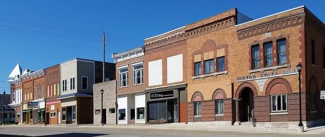 Storefronts in Victor Iowa