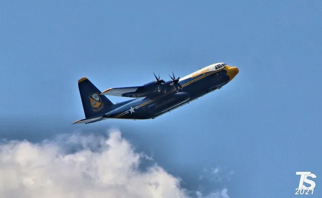 2/2 Blue Angels 'Fat Albert' practicing over Gardner, KS 7-2-21