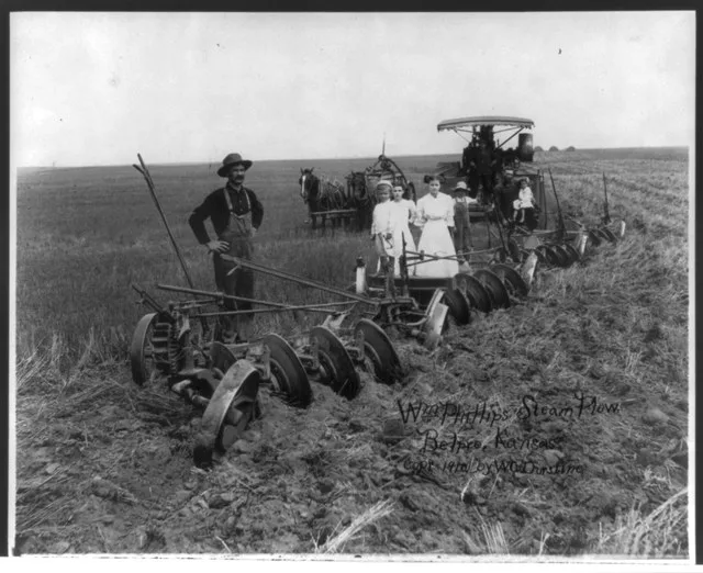 Title: Wililam Phillips steam plow, Belpre, Kansas Abstract/medium: 1 photographic print.