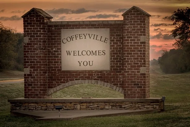 Sunrise City of Coffeyville Welcome Sign