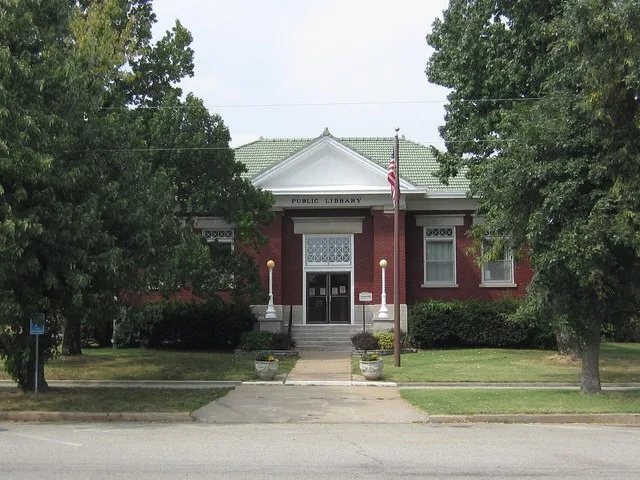 Columbus, KS public library. (2013)
