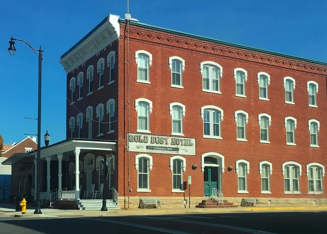 Gold Dust Hotel, Fredonia Kansas