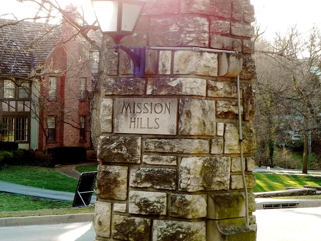 City sign, on the corner of 56th Street and State Line Road