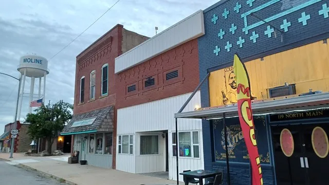 The town's commercial district, especially on Main St. between 3rd and 1st Streets, is thriving, in part due to at least two highways that run north-south AND east-west nearby whe...