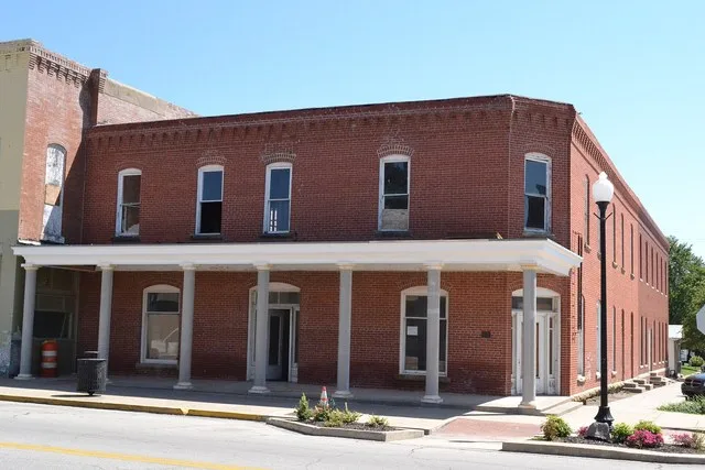 Brown Hotel in Neodesha, KS. Listed on the National Register of Historic Places.