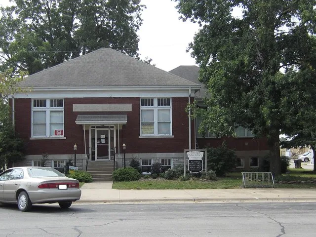 Oswego, KS public library. (2013)