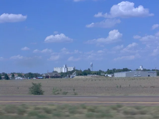 View of Quinter , Kansas , United States from Interstate 70 .