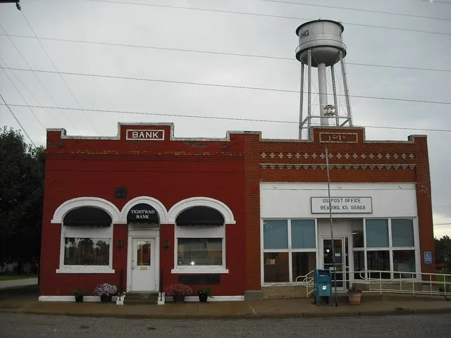 The Reading post office (right), water tower and Tightwad Bank.
